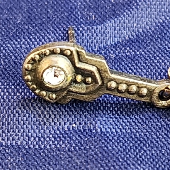 1980s Duri Abalone Shell Rhinstone Pewter Dangle Chandelier Pierced Earrings - Picture 8 of 11